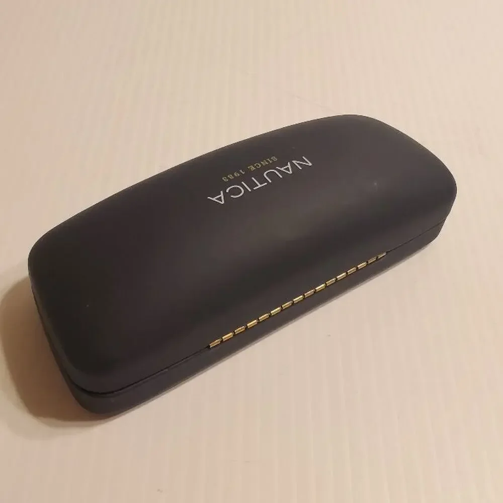 Nautica hard clamshell sunglasses case